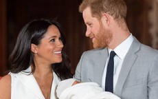 Hoàng tử bé George "không hài lòng" với tên em bé nhà Meghan, người hâm mộ thì chê "tầm thường" vì lý do này