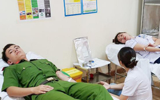 Huy động nhiều người cùng hiến máu cứu sống sản phụ chửa ngoài tử cung vỡ