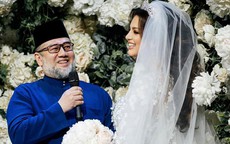Truyền thông Malaysia đưa tin cựu vương đã ly hôn với hoa hậu Nga