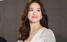 Nếu bạn nghĩ Song Hye Kyo sẽ suy sụp, "bỏ trốn" sau vụ ly hôn thì sai rồi, đây chính là câu trả lời của nữ diễn viên