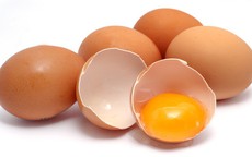 Ăn trứng tốt cho sức khỏe nhưng với người này lại không nên ăn