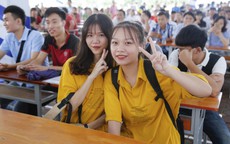 Tưng bừng ngày hội chào đón tân sinh viên trường Đại học Công nghiệp Hà Nội