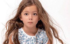 Mới 7 tuổi, con gái diva Hồng Nhung đã sở hữu nhan sắc "thiên thần lai" đẹp đến khó rời mắt