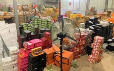 Phát hiện kho hàng chứa toàn túi hàng hiệu không nguồn gốc xuất xứ ở Hải Phòng