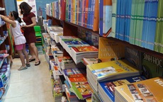 Bộ Giáo dục chỉ đạo thanh tra và xử lý các trường hợp ép học sinh mua sách tham khảo