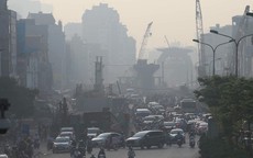 Giữa tâm điểm ô nhiễm không khí, đường phố Hà Nội trông sẽ ra sao?