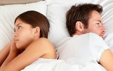 Hụt hẫng vì chồng mới cưới chê tôi không biết sex