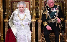Sau vụ bê bối về tỷ phú ấu dâm của con trai Nữ hoàng Anh, hoàng gia chuẩn bị có sự thay đổi về ngai vàng gây xôn xao dư luận