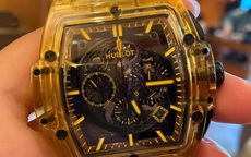 Đẳng cấp chơi hàng hiệu của Mai Phương Thúy: Vui vui mua chiếc đồng hồ gần 2 tỷ đồng nhưng không đeo vì... nặng quá