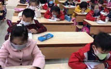 Phòng chống virus corona, các trường học ở Hà Nội cho phép học sinh đeo khẩu trang trong lớp học