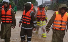 Hà Tĩnh: Bé gái 3 tuổi mất tích trong mưa lũ