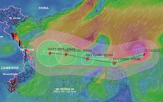 Siêu bão Goni giảm cấp khi vào Biển Đông, Đà Nẵng - Quảng Ngãi mưa lớn