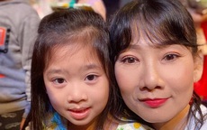 Con gái diễn viên Mai Phương hồn nhiên nhắc về mẹ khiến khán giả xúc động