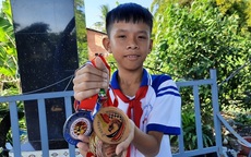 Bé trai 10 tuổi trở thành đại biểu nhỏ tuổi nhất tham dự Đại hội thi đua yêu nước lần thứ X