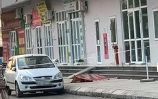 Hà Nội: Người phụ nữ rơi từ tầng cao xuống đất tử vong tại chung cư Thanh Hà