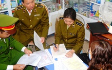 Nghệ An: Tạm đình chỉ, phạt nhiều hiệu thuốc tăng giá bán khẩu trang y tế