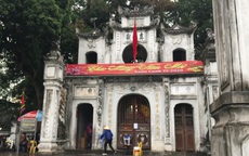 Hà Nội: Văn Miếu, Hoàng Thành và nhiều đền chùa đồng loạt treo thông báo đóng cửa để phòng virus corona