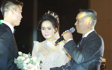 Lễ cưới hoành tráng của Duy Mạnh - Quỳnh Anh: Cô dâu Quỳnh Anh khóc nghẹn ngào khi được bố trao tay cho chú rể, phần lễ được bảo mật tuyệt đối