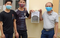 Thầy trò trường huyện miền núi Hà Tĩnh chế tạo thành công máy rửa tay sát khuẩn tự động