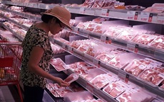 Thịt lợn ở siêu thị giảm giá sâu hỗ trợ người dân dịch COVID-19, sườn non giảm đến 42.000 đồng/kg