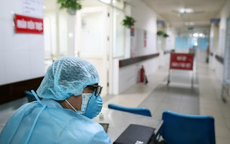 Người phụ nữ ở Hà Nội mắc COVID-19 sau hơn 1 tháng đến Bệnh viện Bạch Mai đã khỏi bệnh