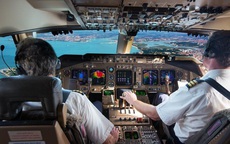 Sau vụ phát hiện nhiều phi công Pakistan dùng bằng lái giả: “Nóng” chuyện tuyển dụng phi công