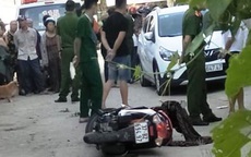 Nghệ An: Đang đi trên đường, một phụ nữ bất ngờ bị đâm tử vong