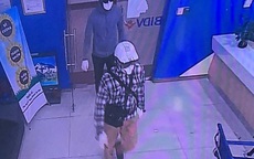 Truy tìm hai đối tượng dùng súng cướp chi nhánh ngân hàng BIDV ở Hà Nội