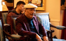 Nhạc sĩ Trần Tiến tươi tắn xuất hiện ở Hà Nội sau tin đồn... đã qua đời