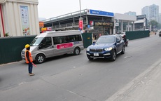 Hà Nội: Nhiều tài xế không dám đi vào làn BRT dù đã tạm thời bỏ phân làn