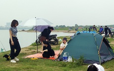 Bãi bồi sông Hồng - nơi người dân Hà Nội dựng lều, cắm trại - sẽ ra sao khi đồ án quy hoạch phân khu sông Hồng được phê duyệt?