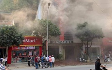 Hình ảnh vụ cháy lớn tại quán karaoke trung tâm TP Sơn La
