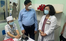 Thứ trưởng Đỗ Xuân Tuyên kiểm tra công tác phòng, chống dịch và triển khai tiêm vaccine tại TP.HCM