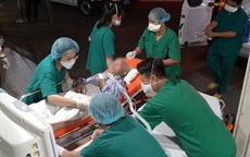 Bệnh viện Chợ Rẫy tiếp nhận nữ bệnh nhân COVID-19 nặng nhất Việt Nam
