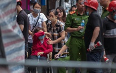 Gần 10 tiếng đưa 4 nạn nhân tử vong ra khỏi hiện trường vụ cháy cửa hàng ở Hà Nội