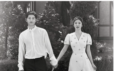 Vợ cũ Hoài Lâm bỗng đăng ảnh cặp đôi Song Song và ẩn ý về chuyện bội bạc: 'Hãy để ông trời định đoạt'?