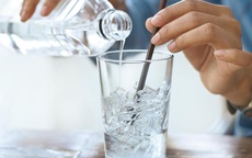 Uống 1 cốc nước ấm vào buổi sáng: vừa nhuận tràng lại ngăn ngừa nhiều bệnh tật, thậm chí còn kéo dài tuổi thọ