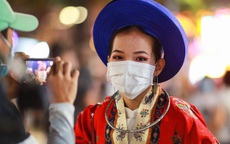 Giới trẻ diện cổ phục triều Nguyễn giữa đêm hóa trang "ma quái" ở TPHCM