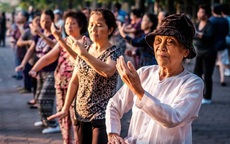 Mức sinh thấp đã đẩy nhanh quá trình già hóa dân số ở Việt Nam