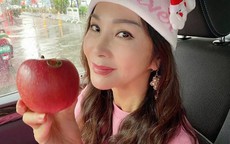 'Bà dì hot nhất Đài Loan' ăn táo hàng ngày giữ eo thon