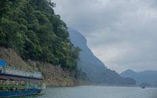 Khám phá vẻ đẹp sơn thủy hữu tình của hồ thủy điện Tuyên Quang