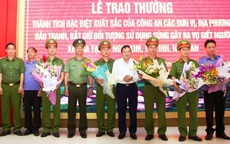 Nghệ An: Trao thưởng các đơn vị bắt giữ thành công đối tượng nổ súng khiến 2 người tử vong
