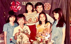 Bức ảnh tuổi thơ cực hiếm của gia đình một nghệ sĩ Việt, nhìn ảnh chẳng ai ngờ sau lớn lên có người trở thành vợ tỷ phú