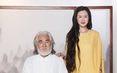 Trương Kỷ Trung đón tuổi 70 bên vợ trẻ, con thơ