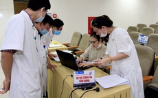 Bệnh viện TW Huế kích hoạt đối đa biện pháp phòng dịch, sàng lọc ngẫu nhiên cho 30% nhân viên y tế, người bệnh