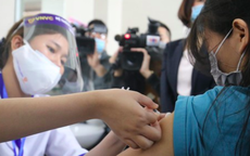 Người Hà Nội đăng ký tiêm vaccine COVID-19 bằng cách nào, có phải ai đăng ký trước thì được tiêm trước?