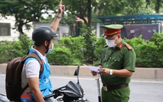 2 ngày cuối tuần, 47 người ở Hà Nội bị xử phạt vì không chịu đeo khẩu trang nơi công cộng