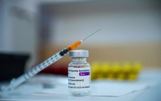 Thêm hơn 1,2 triệu liều vaccine COVID-19 về Việt Nam