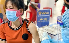 300 nhân viên y tế VNVC tham gia chiến dịch tiêm vaccine COVID-19 thần tốc của Bình Dương