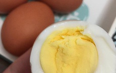 4 sai lầm khi ăn trứng mà nhiều người mắc phải, đặc biệt là 3 cái đầu tiên vừa mất dinh dưỡng vừa tốn tiền